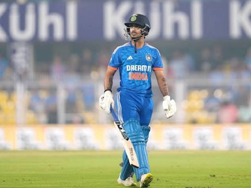 'Fashion Mein Lag Gaya...' - Ex-PAK Star's STUNNING Comment on Out-of-Favour Ishan Kishan