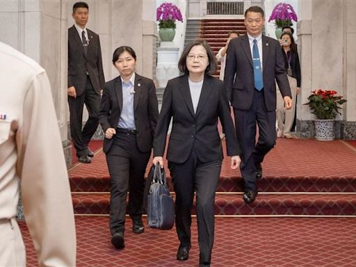 正式卸任！蔡英文PO「下班文」感性告別 網淚喊：台灣最偉大的總統