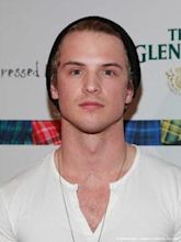 Freddie Stroma