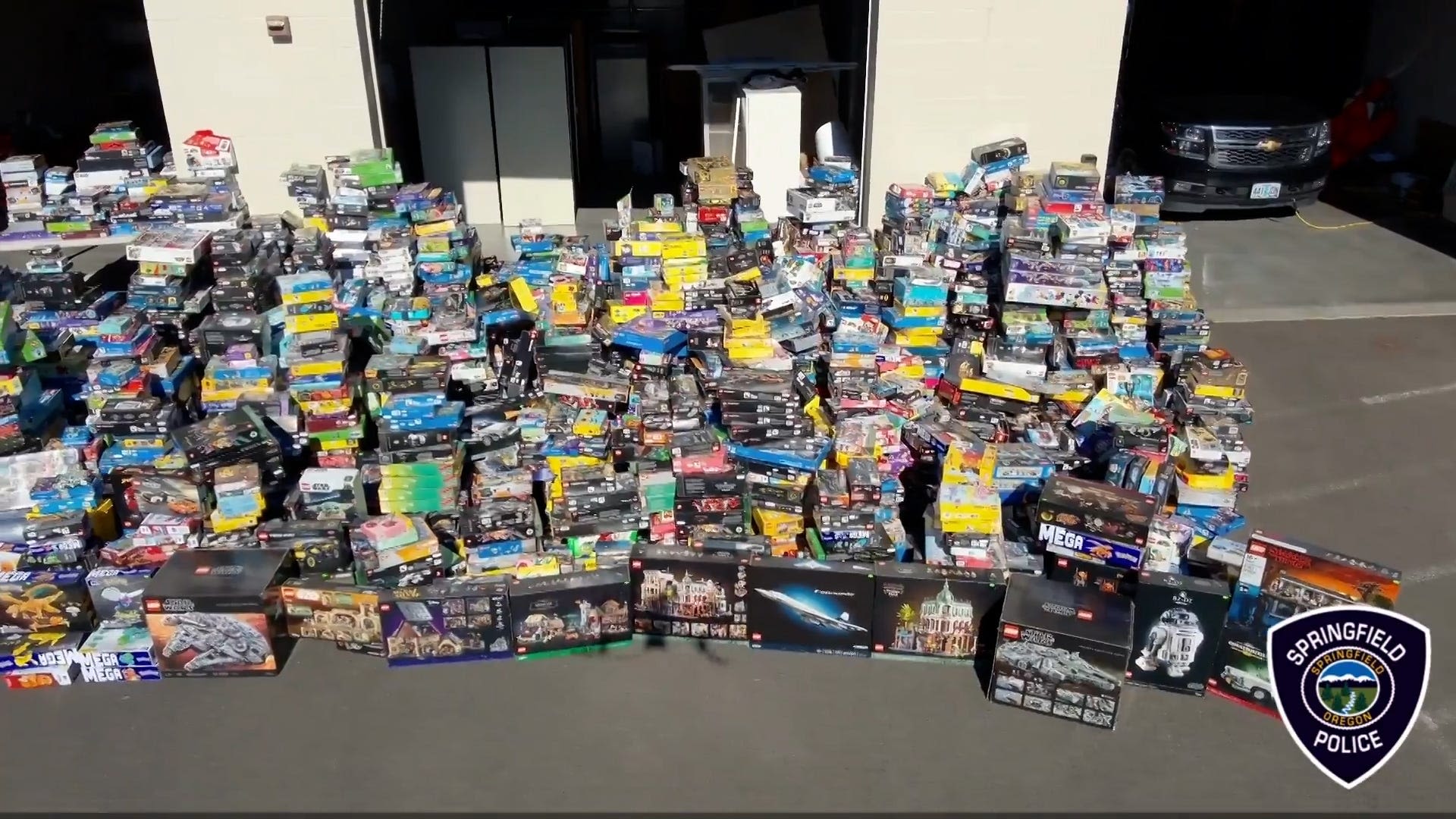 Oregon police find $200,000 worth of stolen Lego sets at local toy store