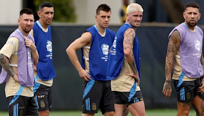Aseguran que la Conmebol CAMBIÓ LAS REGLAS del fútbol a horas de la final que jugará la Selección argentina