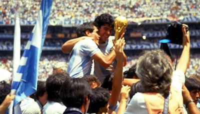 ¡Subastarán joya de Maradona! El Balón de Oro de México 1986