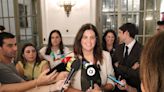 Sandra Gómez reivindica los proyectos de la Valencia progresista en su marcha del Ayuntamiento