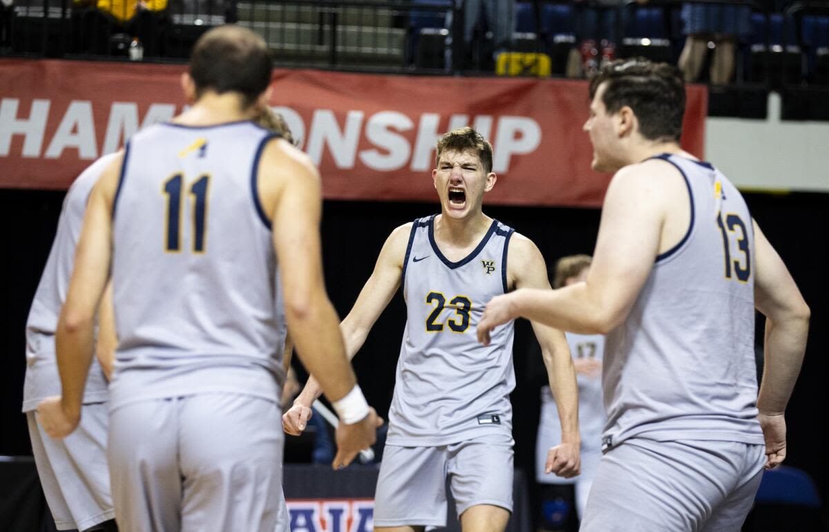 Photos: Men’s volleyball NAIA championships