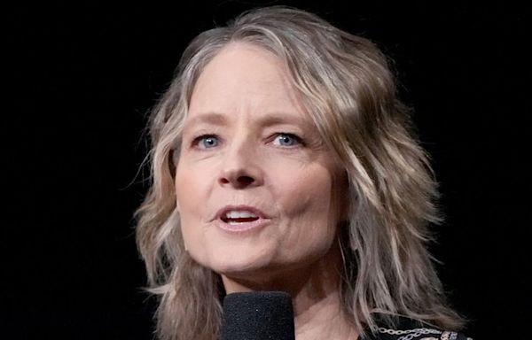 Jodie Foster Opens Up About 'Traumatic Moment' Following Reagan Assassination Attempt