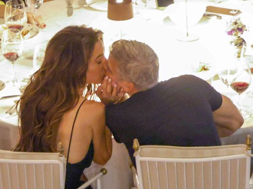 George Clooney y Amal más enamorados que nunca, JLo y más fotos imperdibles