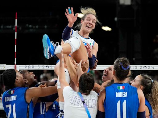 Italy beats defending champion US for gold in women's volleyball at Paris Olympics