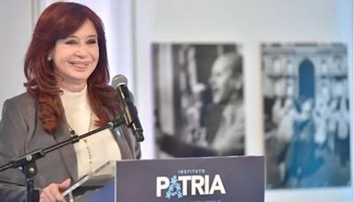 Cristina cuestionó a Milei: “¿Con qué dólares van a pagar al FMI?” - Diario Hoy En la noticia