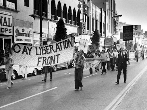 10 historical photos that capture turning points of gay liberation in America