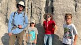 美3男童徒步探險發現骨頭 一挖竟是「6700萬年暴龍化石」│TVBS新聞網