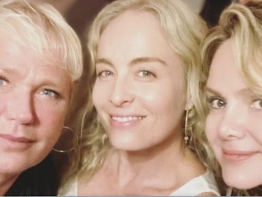 Angélica revela detalhes sobre o grupo de bate-papo com Xuxa e Eliana no celular e conta quem fala mais besteiras: ‘Fala loucuras e sem parar’