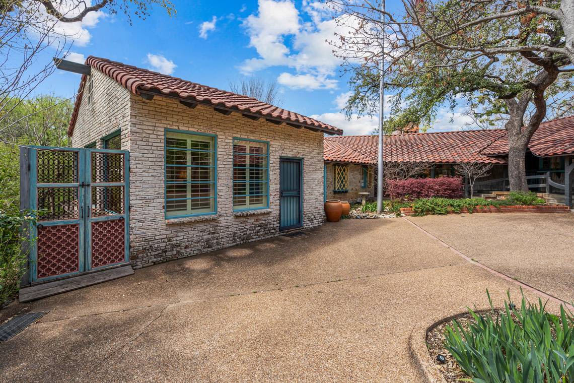 Feel the magic inside this colorful Texas home for sale — that was built for a magician