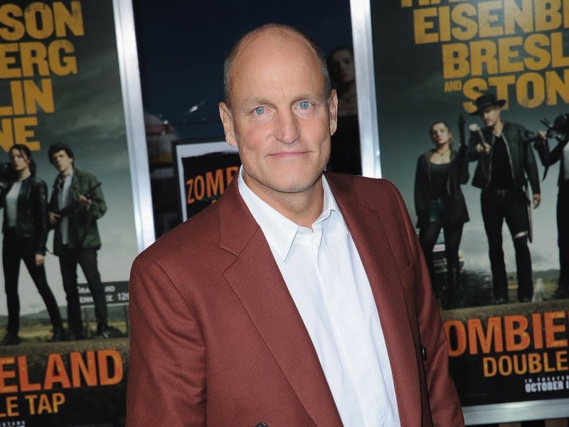 Woody Harrelson Hit A Tesla On His Way To Conan O’Brien’s Podcast - WDEF