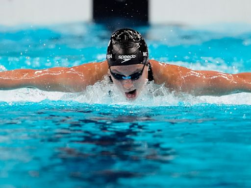 Summer McIntosh wins gold, Kate Douglass silver and Alex Walsh disqualified in 200 IM at 2024 Paris Olympics