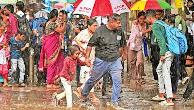 School and colleges in Mumbai, Thane, Palghar to be closed tomorrow amid red alert