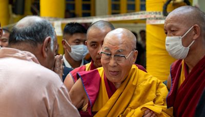 US lawmakers meet with Dalai Lama in India’s Dharamshala, sparking anger from China