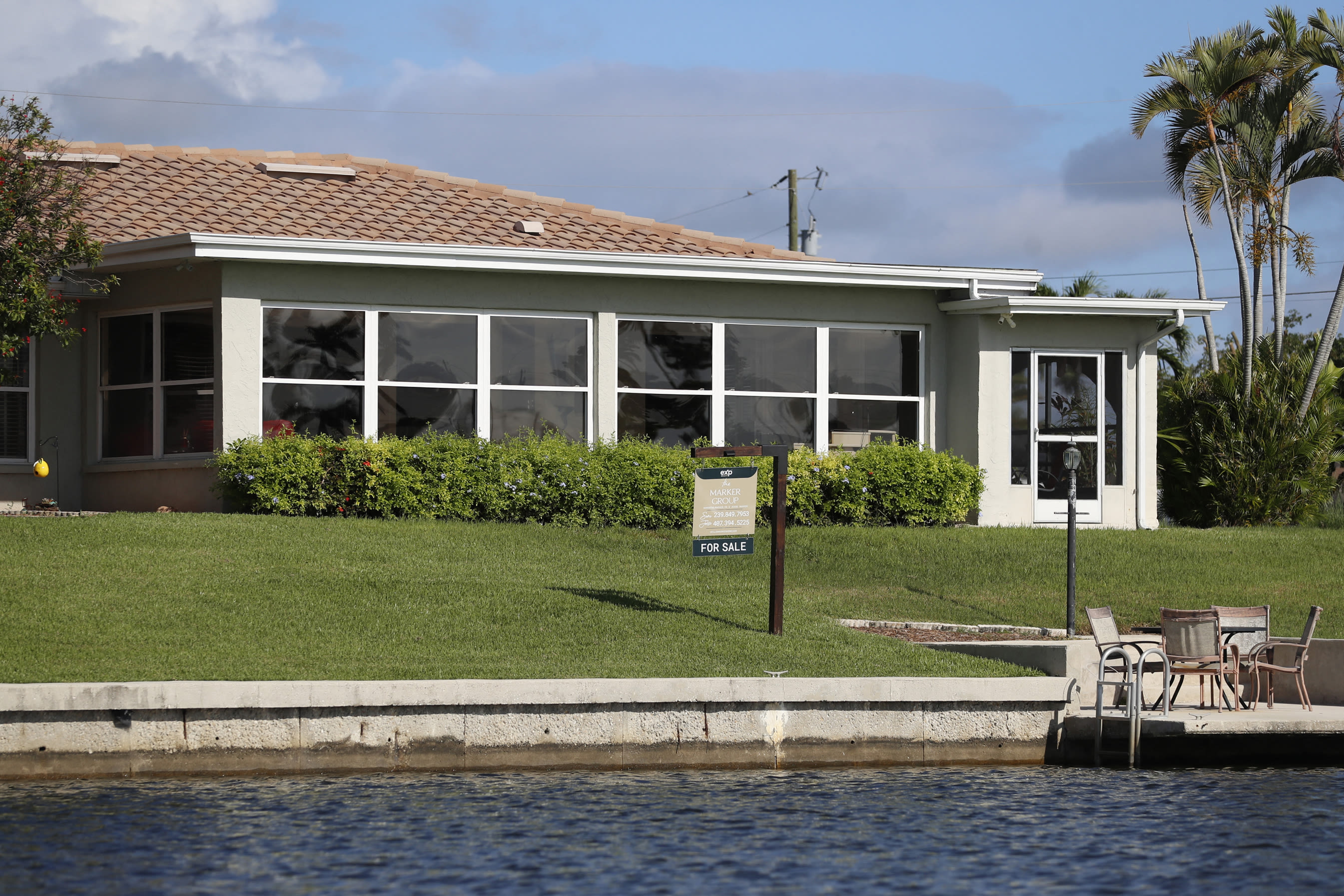 Florida housing market faces "nightmare scenarios" as deals collapse