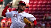 Cincinnati Reds trade All-Star pitcher Luis Castillo to the Seattle Mariners