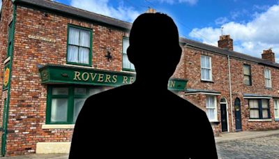 Emotional TV legend makes return to Coronation Street after 8 years