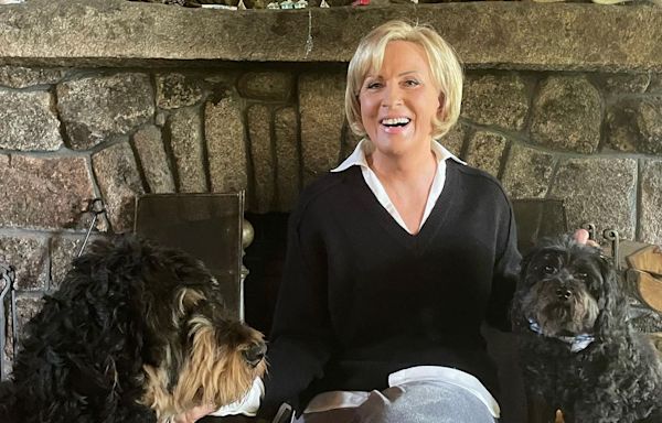 Mika Brzezinski Holds Live Chickens On-Air and 1 of Them Tries to Escape: ‘The Weirdest Day’