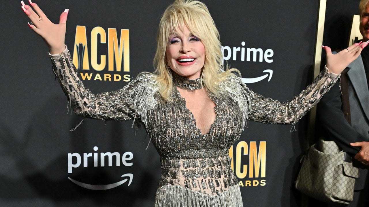 CMA Fest to Kick Off Fan Fair X With Dolly Parton