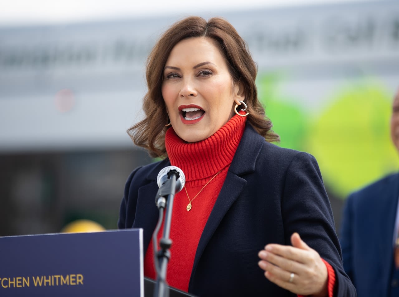 Gov. Whitmer grants pardons, commutes sentences of 2 serving life terms