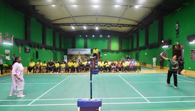 Video: President Murmu And Saina Nehwal Face Off On Badminton Court