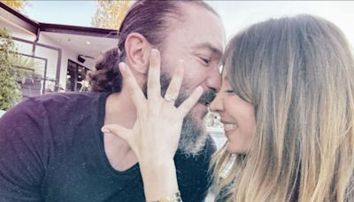 Kaley Cuoco announces she’s engaged to Tom Pelphrey by flashing sparkler