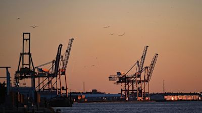 Understanding potential dockworkers' strike and its effect on New York