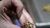 Argentines pawn family jewels to make ends meet