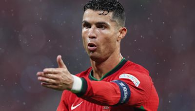 Portugal players 'don't trust Cristiano Ronaldo', says ex-England star