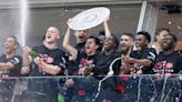 Bayer Leverkusen rompió una espera de más de 100 años para ganar su primera Bundesliga - La Opinión