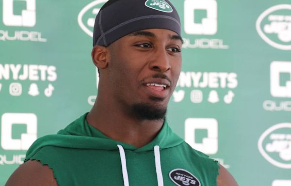 Breece Hall on expectations, on and off the field, with the New York Jets