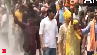 Delhi water crisis: BJP workers hold protest outside Jal Board office; police use water cannon