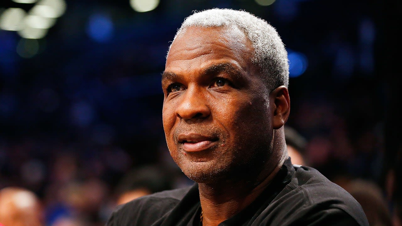 NBA legend Charles Oakley instructs Knicks 'to do something' about Joel Embiid's on-court antics