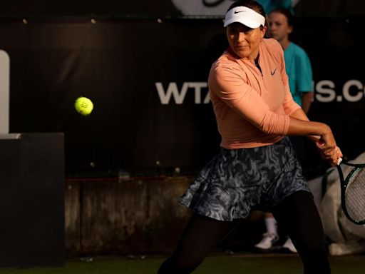 Paula Badosa se estrena sobre hierba con victoria sobre Arantxa Rus