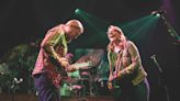 Tedeschi Trucks Band Pay Tribute to Bill Walton in Seattle, Cover Grateful Dead's "Sugaree"