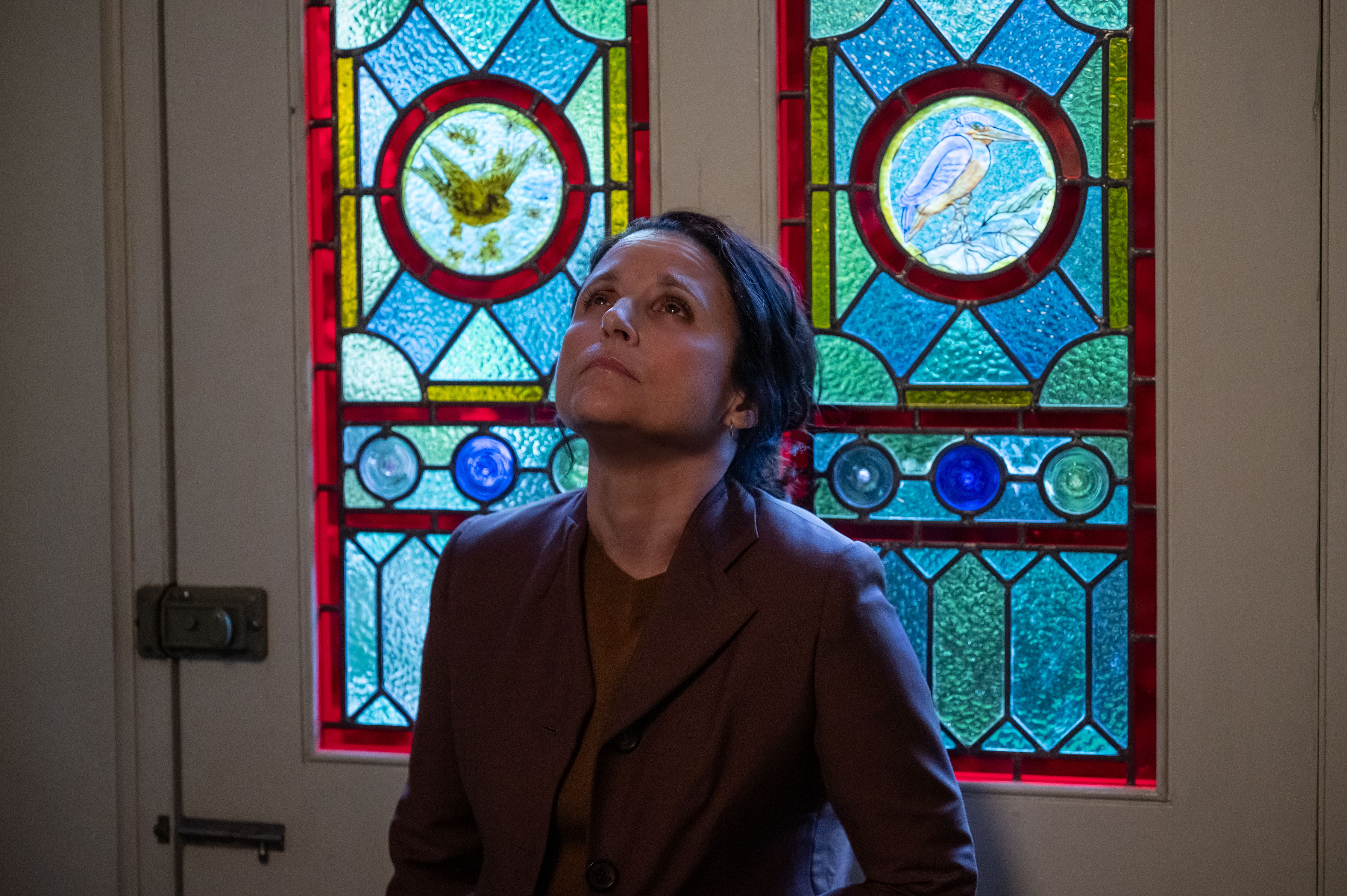 Julia Louis-Dreyfus and Lola Petticrew Talk About Facing Death (Who’s a Parrot) In ‘Tuesday’