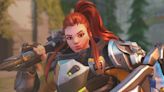 Productor de Overwatch 2 criticó a los devs que lanzan personajes pay-to-win a propósito