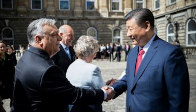 Xi in Ungarn: Wirtschaftliche Kooperation im Fokus bei Besuch von Chinas Präsident