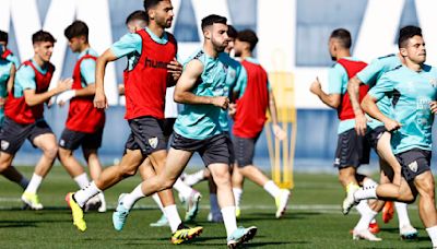 El Málaga sin Kevin Medina, Ramón Enríquez y Juan Hernández inició la preparación para el partido ante el San Fernando