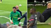 El video de la furia de Ederson con Guardiola y la caída viral de Pep tras la atajada que puede valer el título para el City