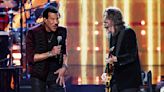 Lionel Richie Performs “Easy” with Dave Grohl at Rock and Roll Hall of Fame Induction Ceremony: Watch