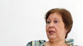 Condenan a pagar una multa a la intelectual crítica cubana juzgada por desobediencia