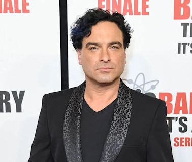 Johnny Galecki, el “nerd” más querido: el amor que traspasó la ficción y el éxito que lo convirtió en uno de los actores mejor pagados