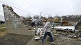 Suben a 29 los muertos por los tornados en EE.UU., con miles de casas destrozadas