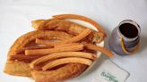 España de churro en churro: dónde comer porras, tejeringos, tallos y calentitos