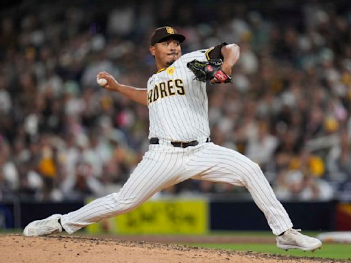 Padres reliever Estrada rides good vibes and 'filthy' pitches to a record 13 straight strikeouts