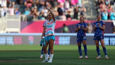 WATCH: Alex Morgan walks off pitch for final time after 13-minute cameo as USWNT legend enters retirement