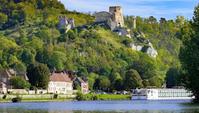 Audrey Fleurot (HPI) : elle nous fait découvrir sa maison normande bucolique (et son jardin "magique") en bord de Seine